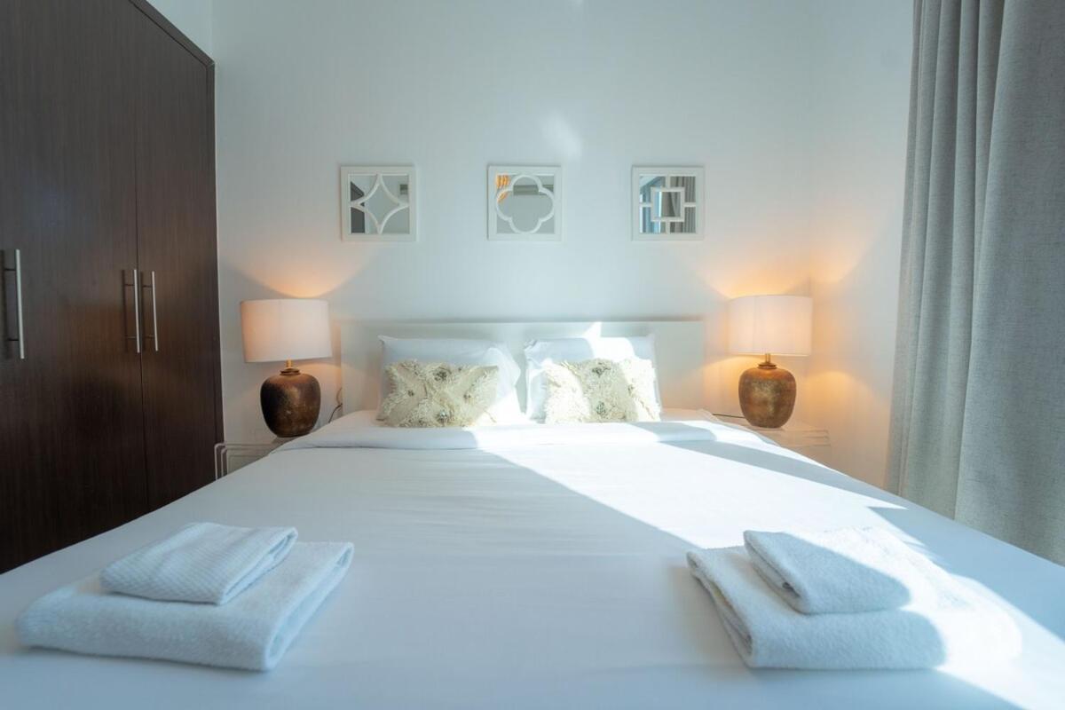Aws Holiday Homes - Prime Apartment Near The Beach ドバイ エクステリア 写真