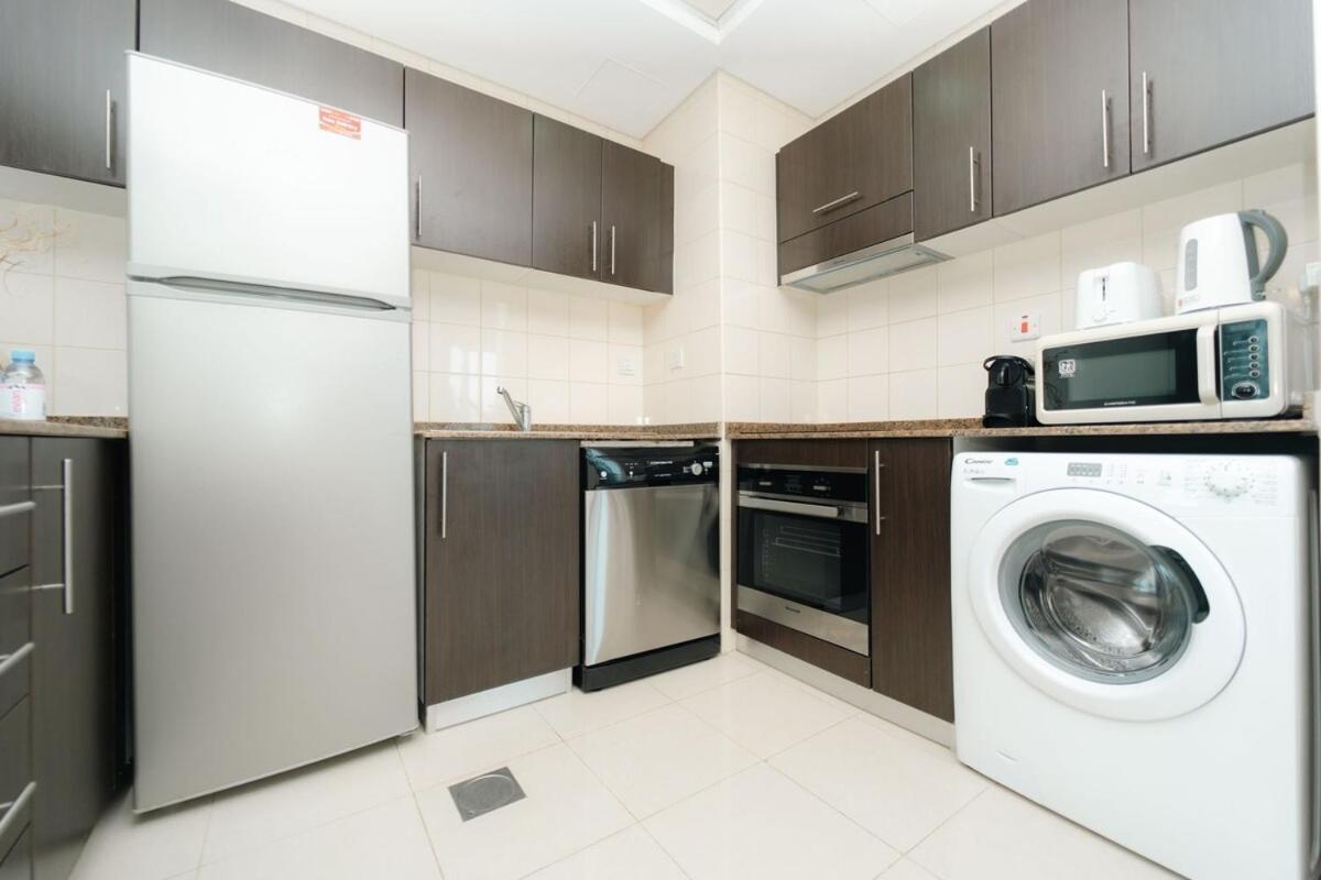 Aws Holiday Homes - Prime Apartment Near The Beach ドバイ エクステリア 写真
